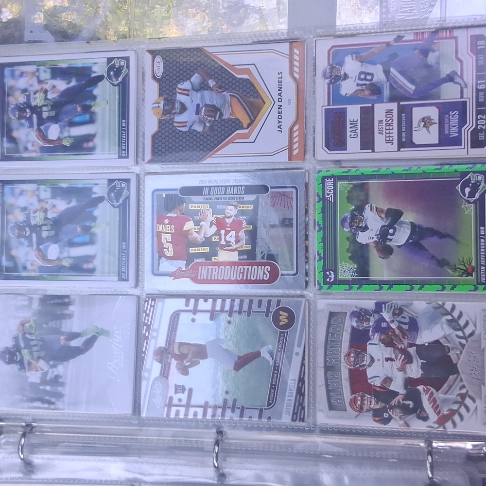 Football Trading Cards Collection - Picture 2 of 10